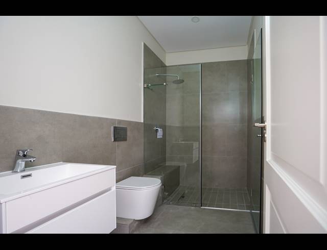 2 BEDROOM TOWNHOUSE FOR SALE IN SANDOWN